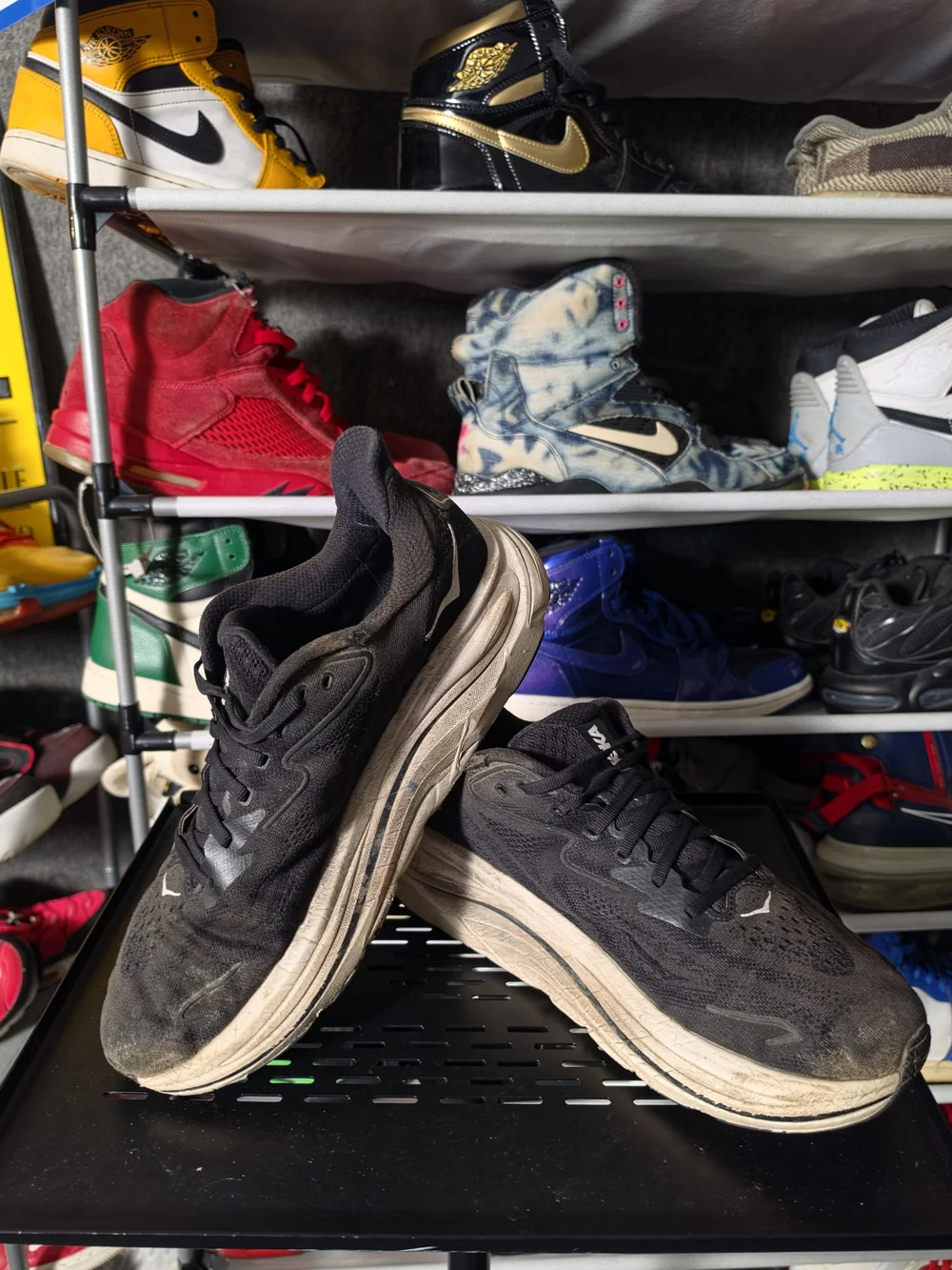 🔥 Hoka Men's Clifton 10 Men Size 11 Black and Beige Athletic Running Shoes